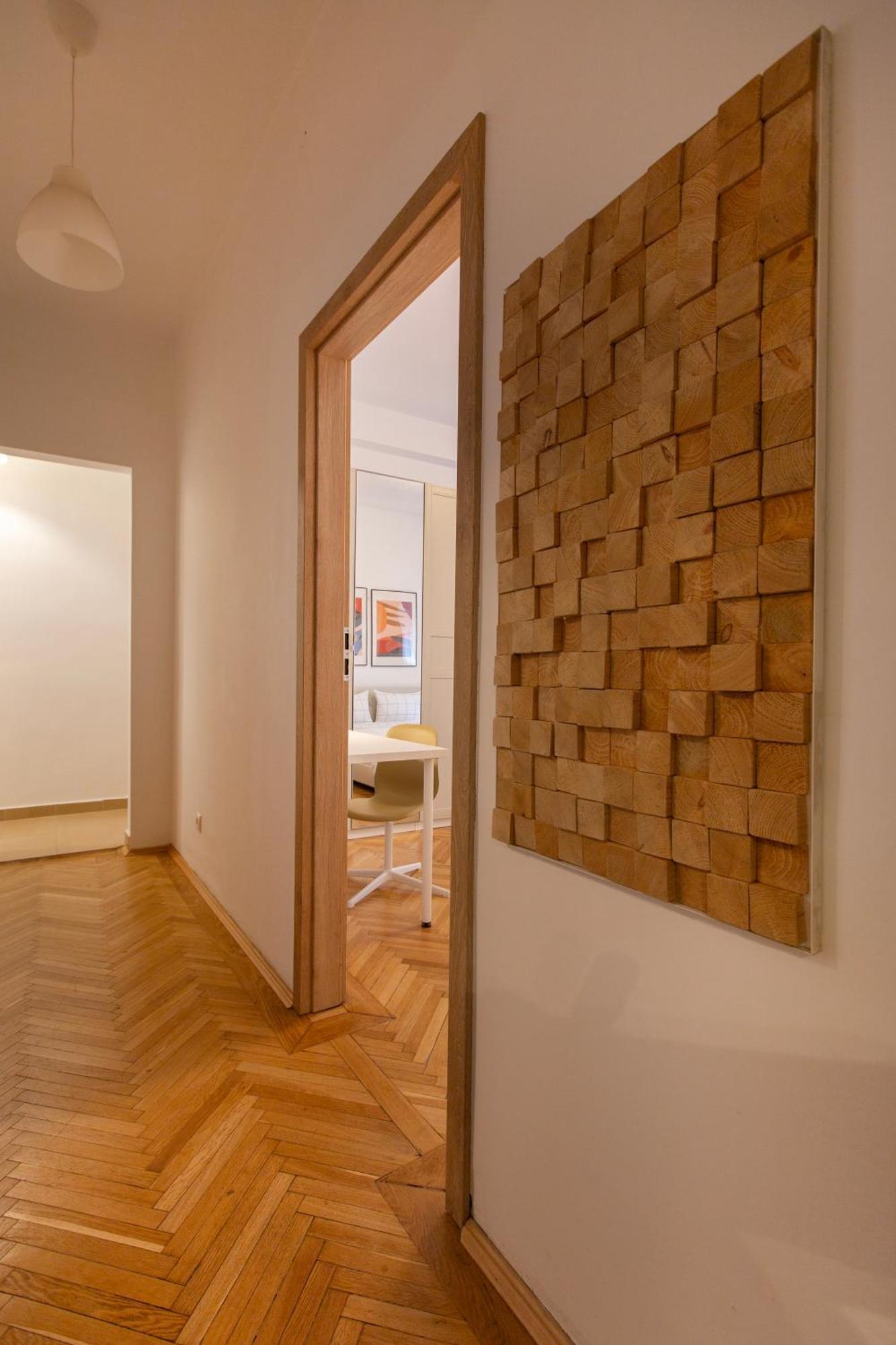 Ultracentral Hong Kong 3 Bdrm Apartment ブカレスト エクステリア 写真