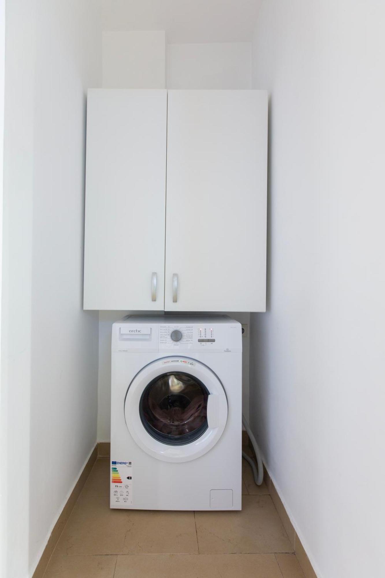 Ultracentral Hong Kong 3 Bdrm Apartment ブカレスト エクステリア 写真
