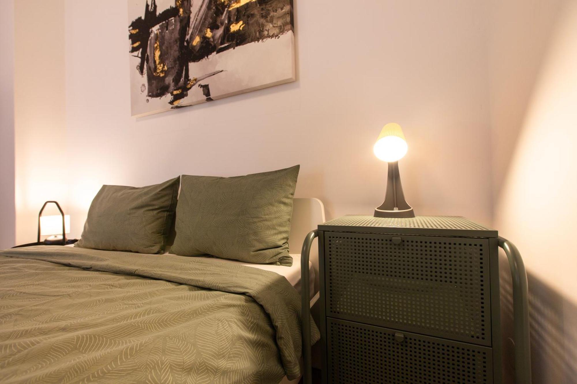 Ultracentral Hong Kong 3 Bdrm Apartment ブカレスト エクステリア 写真