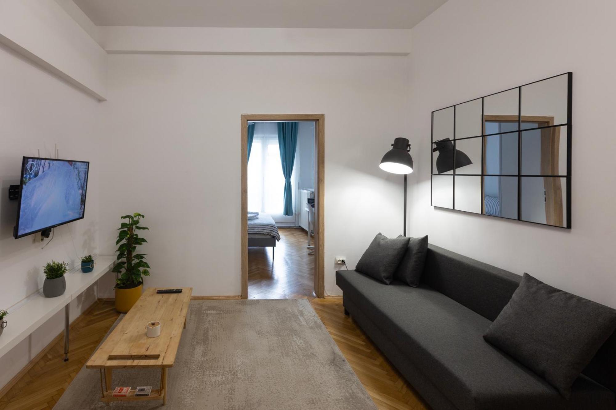 Ultracentral Hong Kong 3 Bdrm Apartment ブカレスト エクステリア 写真
